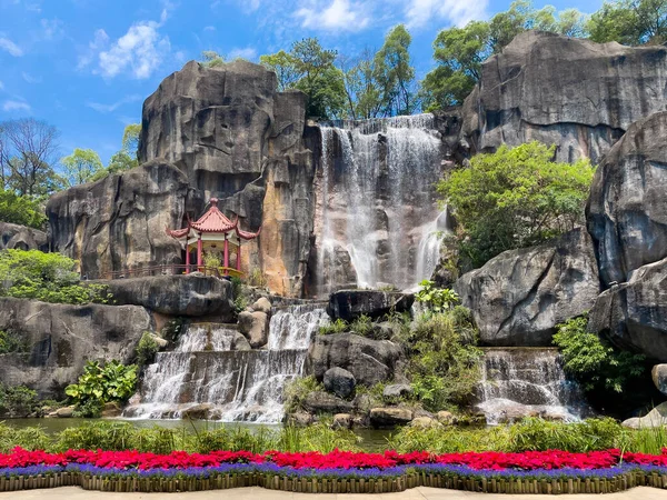 Landschaft Mit Pavillon Und Wasserfall Orientalischen Naturgarten Fuzhou Fujian China — Stockfoto