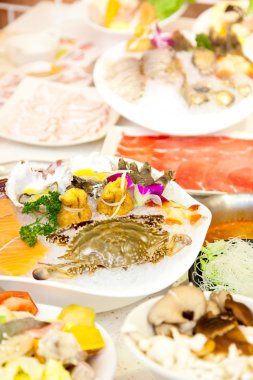 Çin güveç Mama seti 