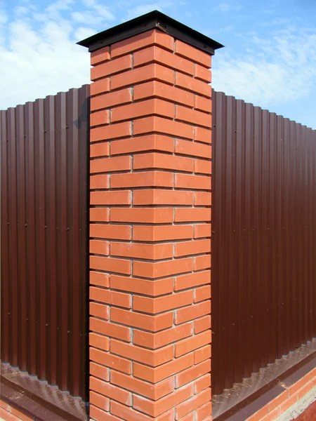 Brick pillar fence — Stock Photo, Image