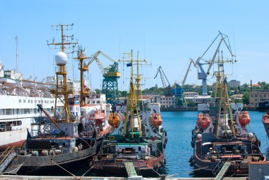 Sivastopol bağlantı noktası gemilerle