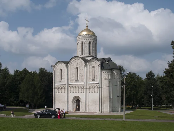 Medeltida kyrkan i Vladimir — Stockfoto