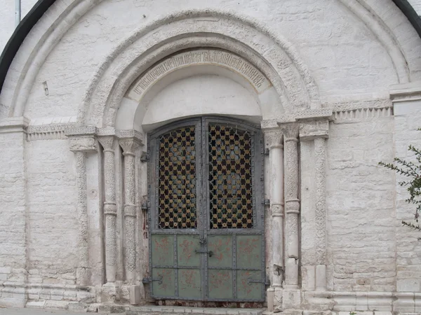 Portál středověkého kostela — Stock fotografie