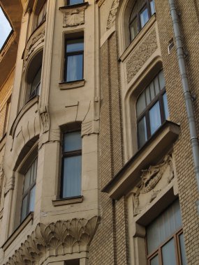 Bulanık iindor compositiiion