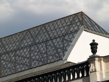 Bulanık iindor compositiiion