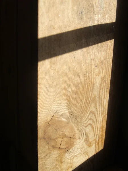 Σκιά σε ένα ξύλο — Φωτογραφία Αρχείου