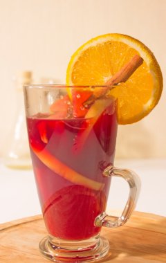 beyaz izole Noel mulled şarap