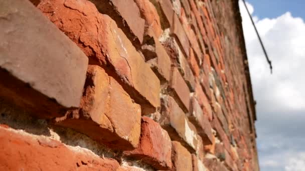 Wall Red Old Bricks Blue Sky White Clouds — Stock video