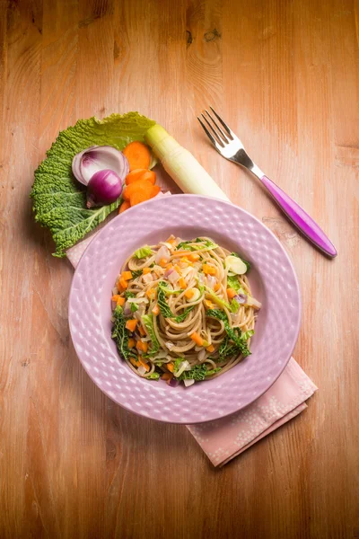 Spaghetti with vegetarian ragout — Stock Photo, Image