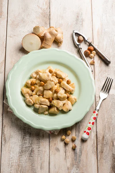 Chicken Roasted Hazelnut Fresh Ginger — Stock Photo, Image