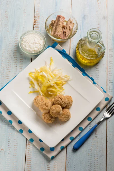 Albóndigas Atún Con Queso Ricotta Ensalada — Foto de Stock