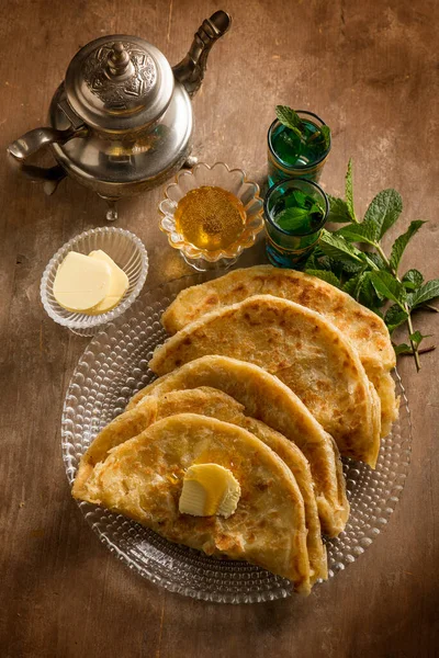 Traditional Morocco Bread Wih Butter Honey Mint Tea — Stock Photo, Image