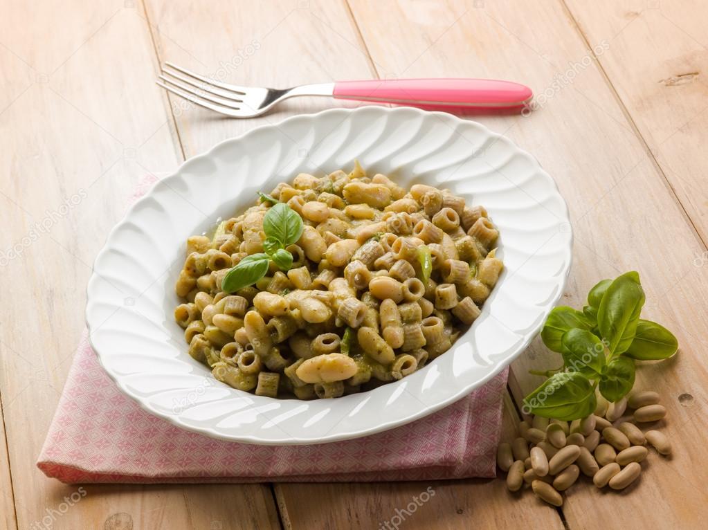 pasta with pesto and beans