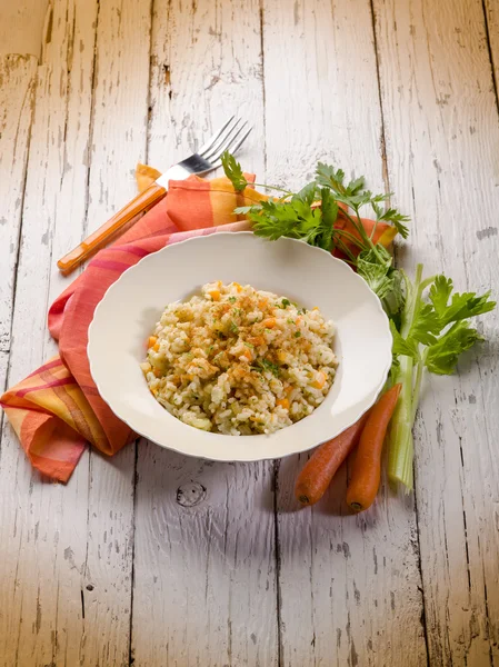 Risotto mit Bottarga (Thunfisch-Eier)) — Stockfoto