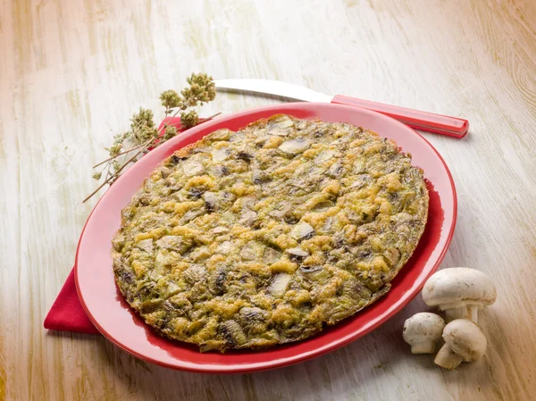 Frittata con champignon e origano — Foto Stock