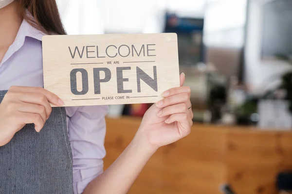 Café Café Ouvert Texte Bord Accroché Porte Verre Dans Café — Photo