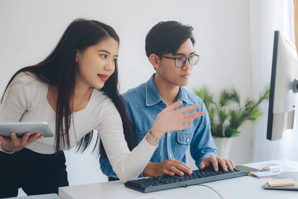 Programmerare Utvecklare Team Development Webbplatsdesign Och Kodningsteknik Som Arbetar Programvaruföretagets — Stockfoto