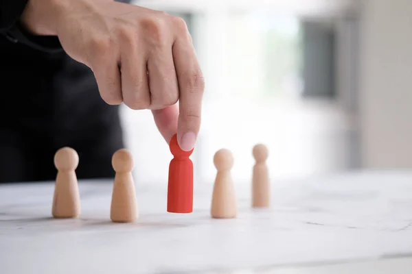 Employer Chooses Takes Hand Employee Leader Stands Out Crowd Looking — Stock Photo, Image