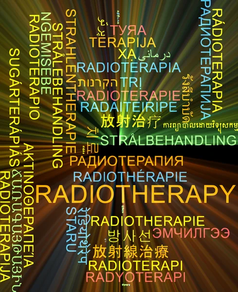 Radioterapie vícejazyčné wordcloud pozadí koncepce zářící — Stock fotografie