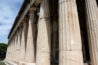 Akropolis kalıntıları