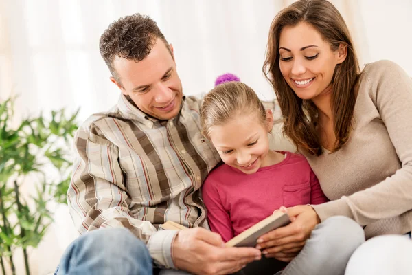 Happy Family At Home — Stock Photo, Image