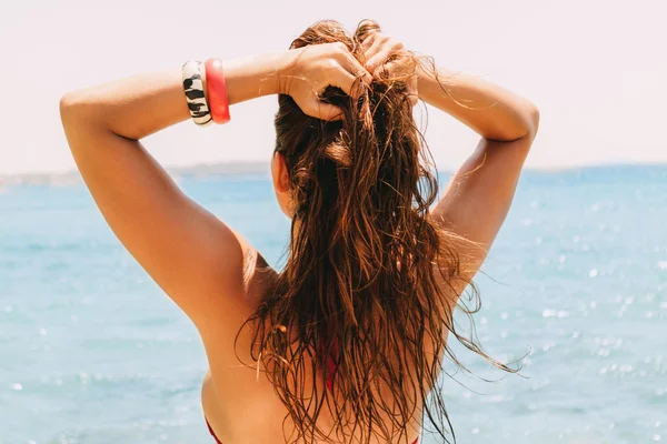 Chica en la playa —  Fotos de Stock