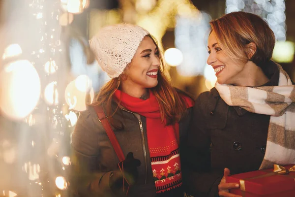 Cheerful Two Young Women Having Fun City Street Christmas Night — Stock Photo, Image