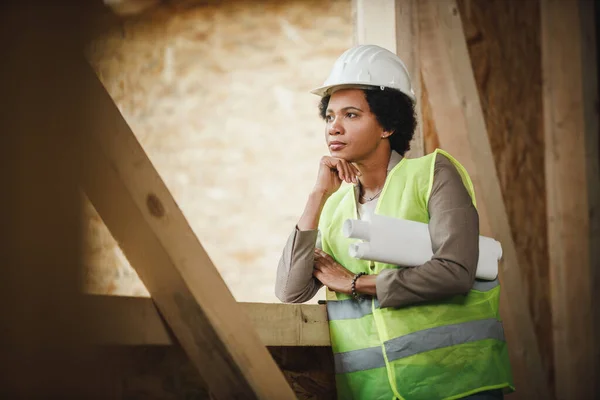 Shot African Female Architect Checking Construction Site New Wooden House — Stock Photo, Image