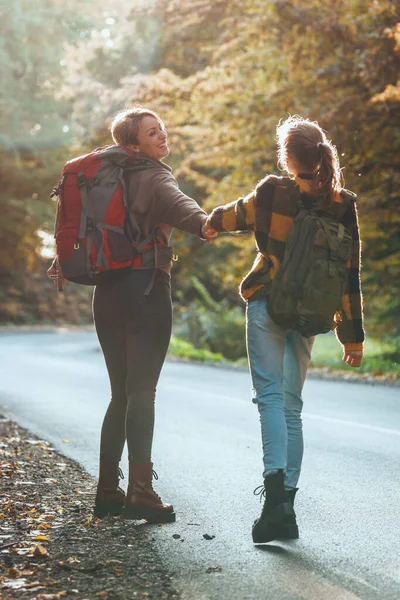 Shot Teen Girl Her Mom Having Fun Walk Together Forest — Stock Photo, Image