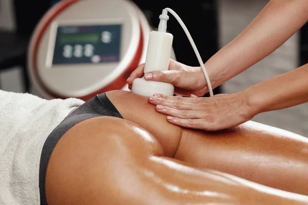 Shot Unrecognizable Woman Getting Cellulite Massage Beauty Salon She Have — Stock Photo, Image