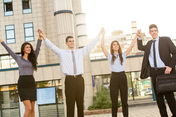 Jóvenes empresarios de éxito — Foto de Stock