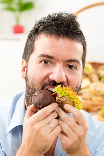 Affamato come un lupo — Foto Stock