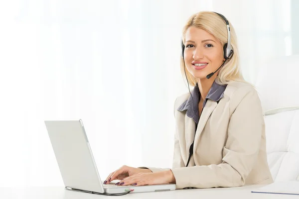 Young Blonde Call Operator — Stock Photo, Image