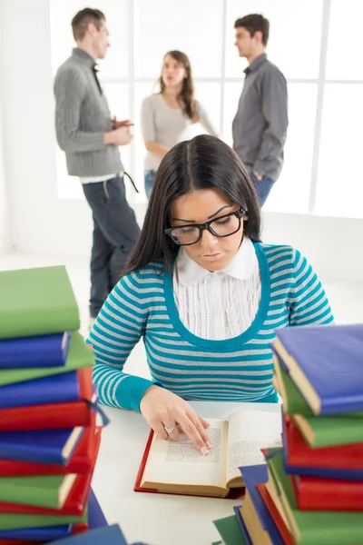 Studente ragazza — Foto Stock