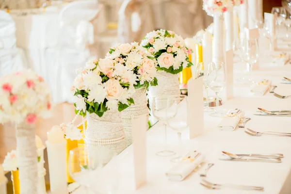 結婚式のテーブル デコレーション — ストック写真