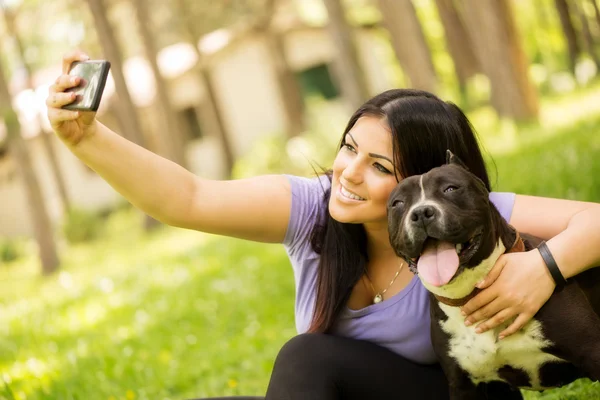 Selfie med hund — Stockfoto