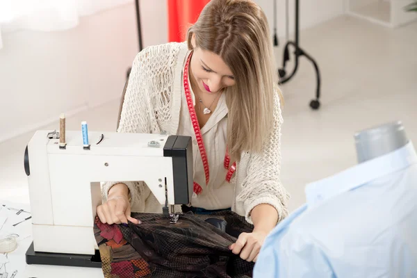 Young Woman Tailor — Stock Photo, Image