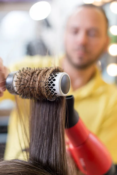 En la peluquería — Foto de Stock