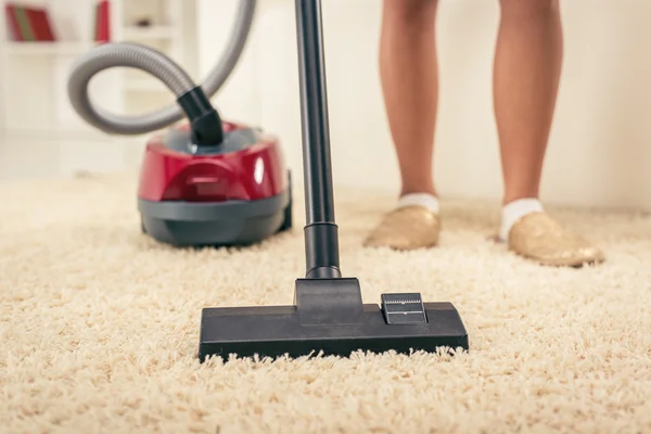 Vacuuming Carpet — Stock Photo, Image