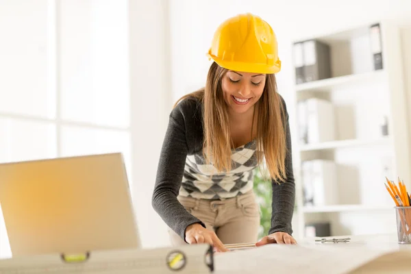 Female Construction Engineer — Stock Photo, Image