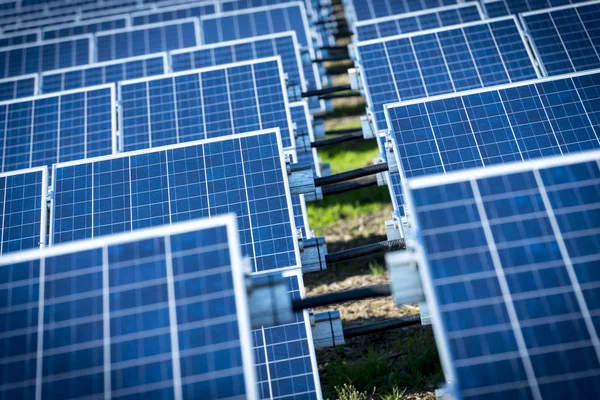 Zonnepanelen — Stockfoto