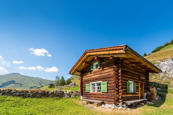 Typical Swiss Chalet — Stock Photo, Image