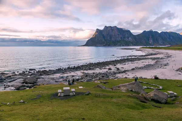 Scenic Sunset View Strand Oceaan Bergen Het Dorp Unstad Lofoten — Stockfoto