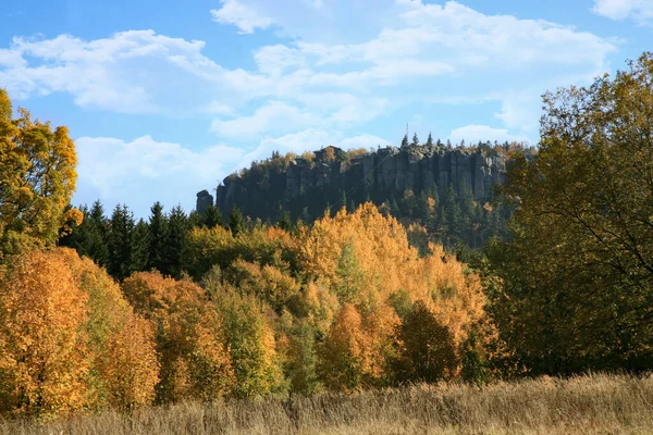 Podzimní Pohled Vrchol Stolových Hor Vesnice Pasterka Polsku Szczeliniec Wielki — Stock fotografie