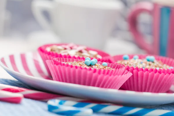 Wiosną babeczki różowe słodkie ciasta deser — Zdjęcie stockowe