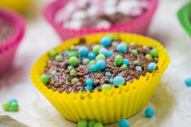 Renkli vertigo muffins farklı renkler