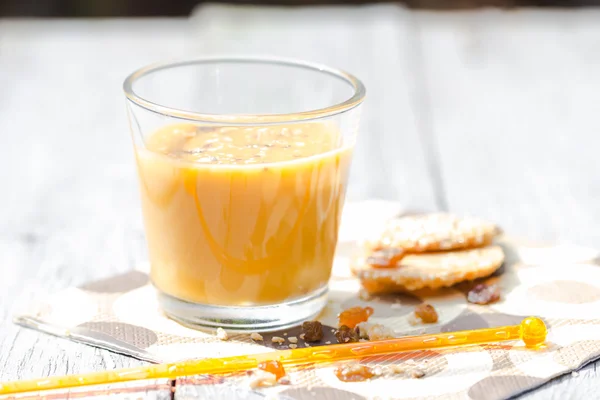 Relax Bahçe kahve likör katkı maddeleri — Stok fotoğraf