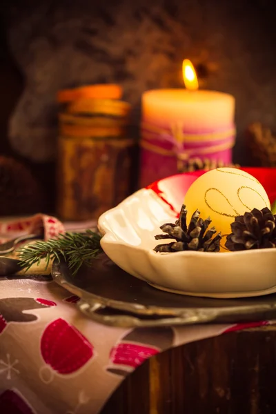W Wigilię Bożego Narodzenia tabela Wieczerzy uroczysty ustawienie — Zdjęcie stockowe