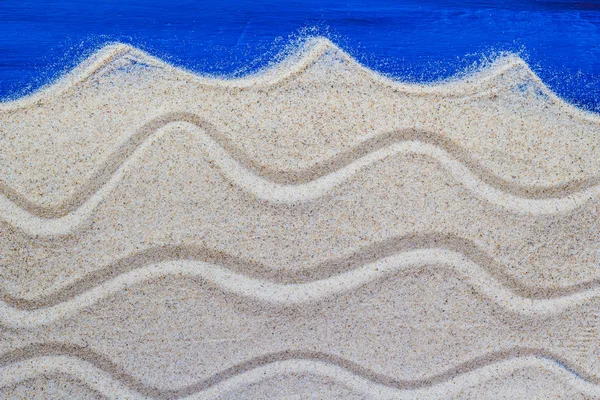 Mariene achtergrond zand gemorst houten tafel — Stockfoto