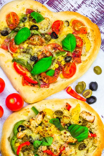 Closeup pizza cheese meat basil — Stock Photo, Image