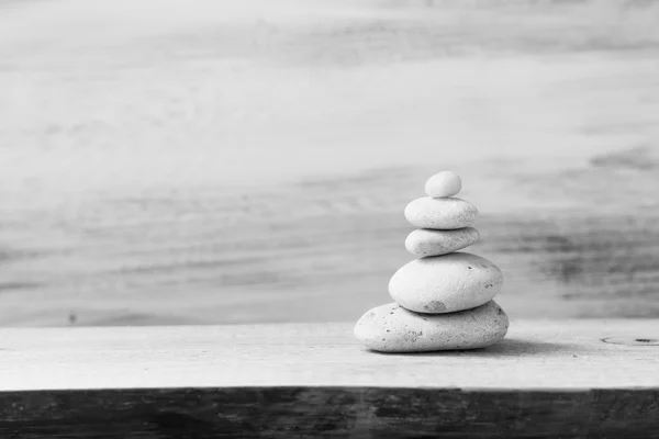 Pile zen stones wooden board — Stock Photo, Image